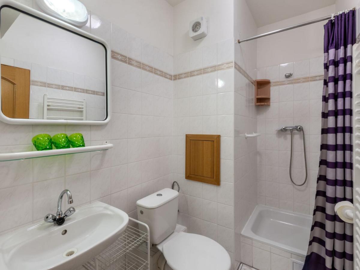 Apartment Lanovka-7 By Interhome Jachymov Εξωτερικό φωτογραφία